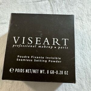 Viseart Ultra-Fine Setting Powder in Black Packaging